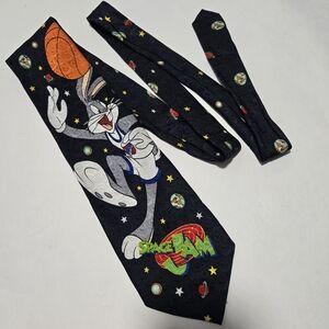Vintage Space Jam Tie 100% Silk 1996 90s Bugs Bunny Basketball Michael Jordan